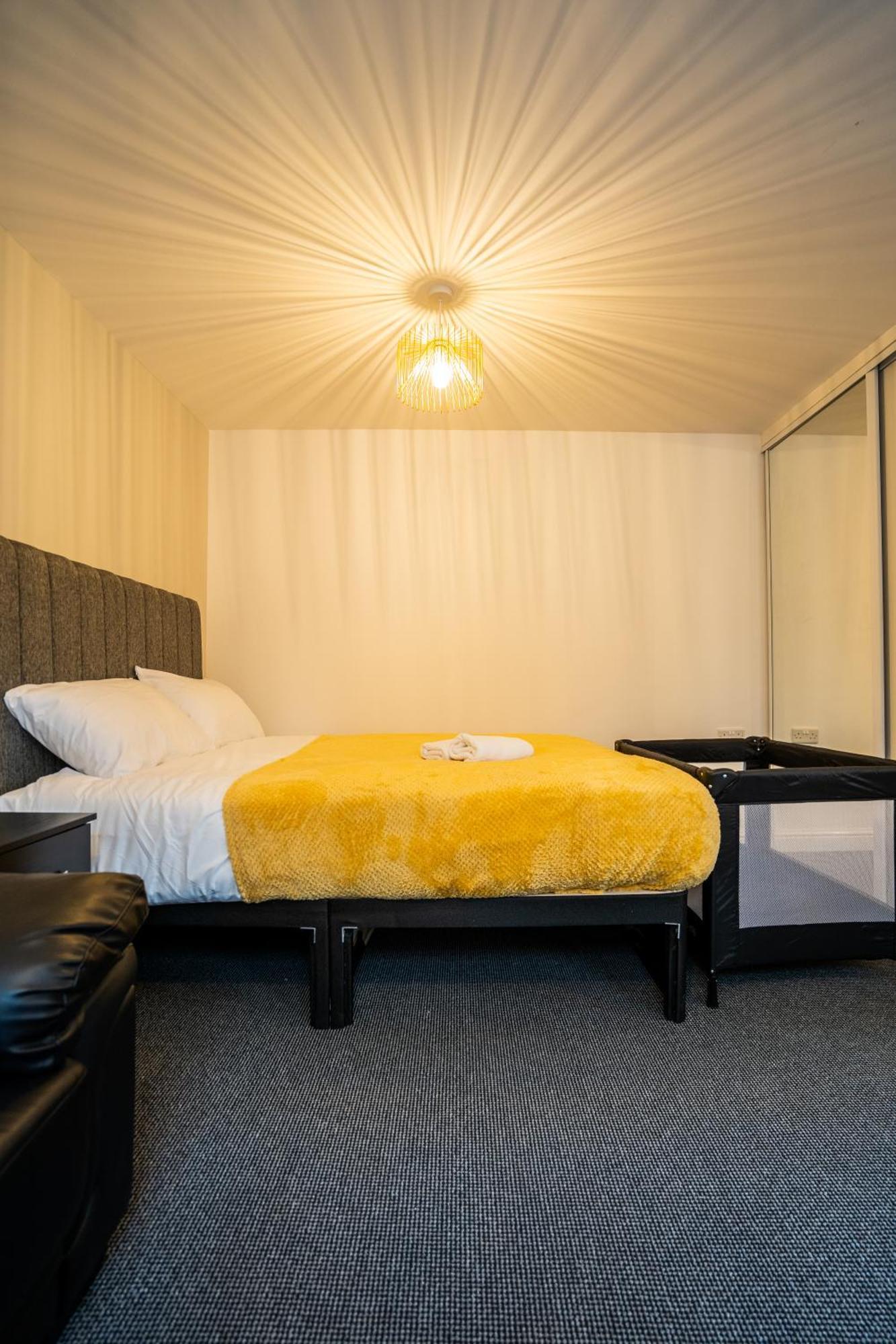 Kunda House In Tyseley Apartment Birmingham Luaran gambar