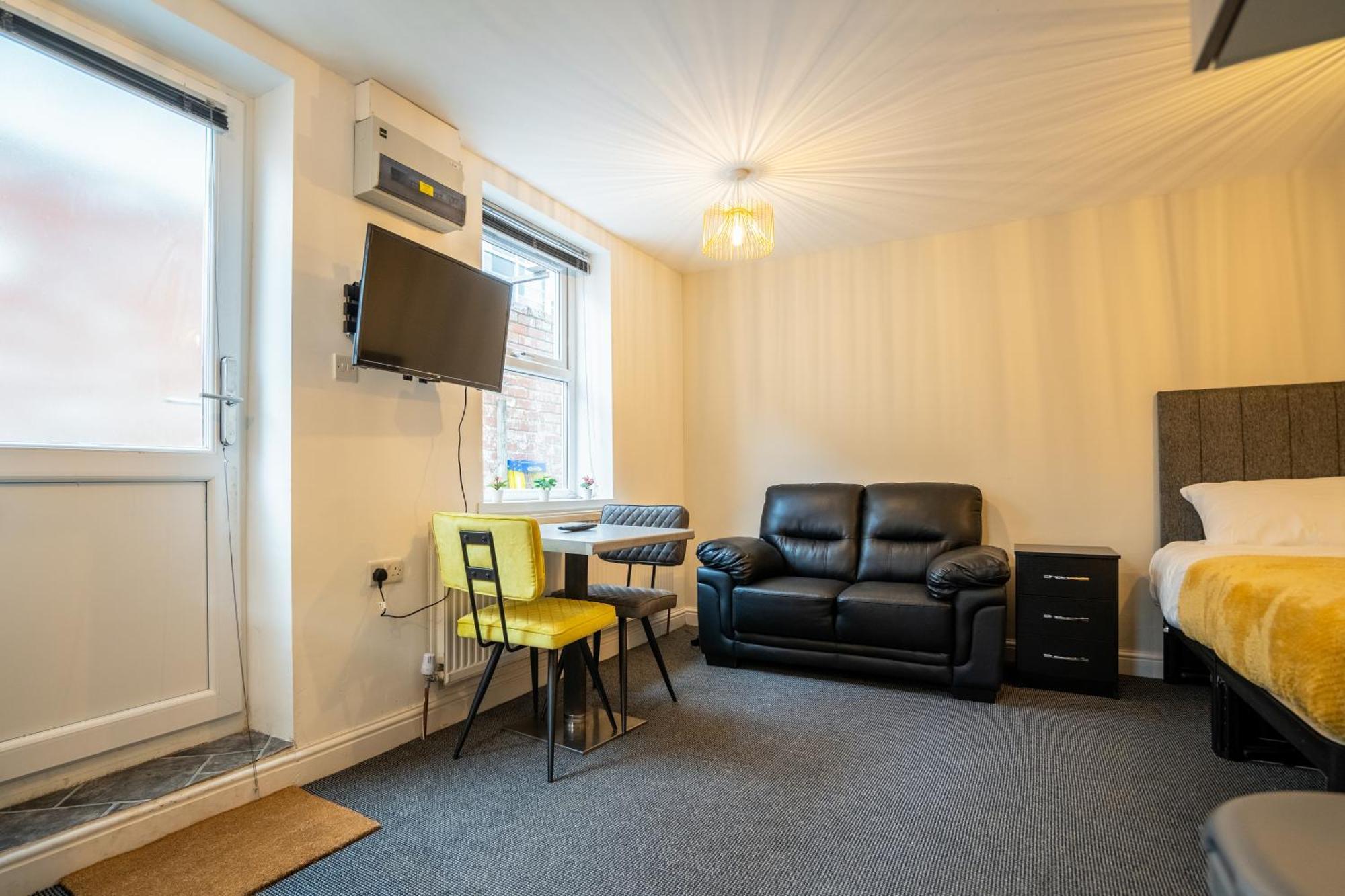 Kunda House In Tyseley Apartment Birmingham Luaran gambar