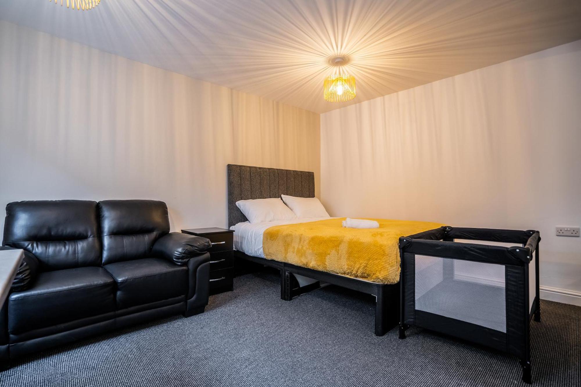 Kunda House In Tyseley Apartment Birmingham Luaran gambar